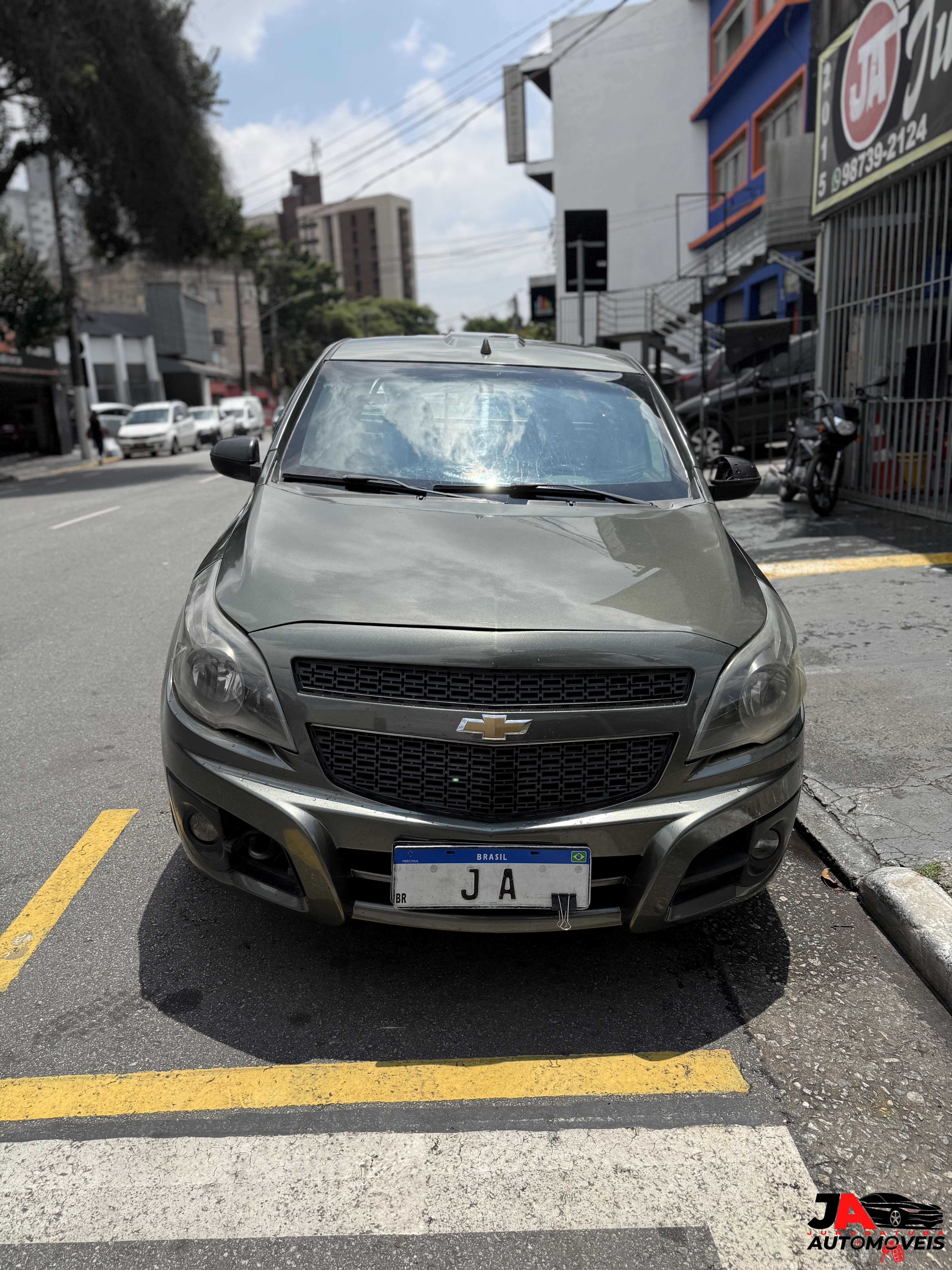 Chevrolet Montana LS