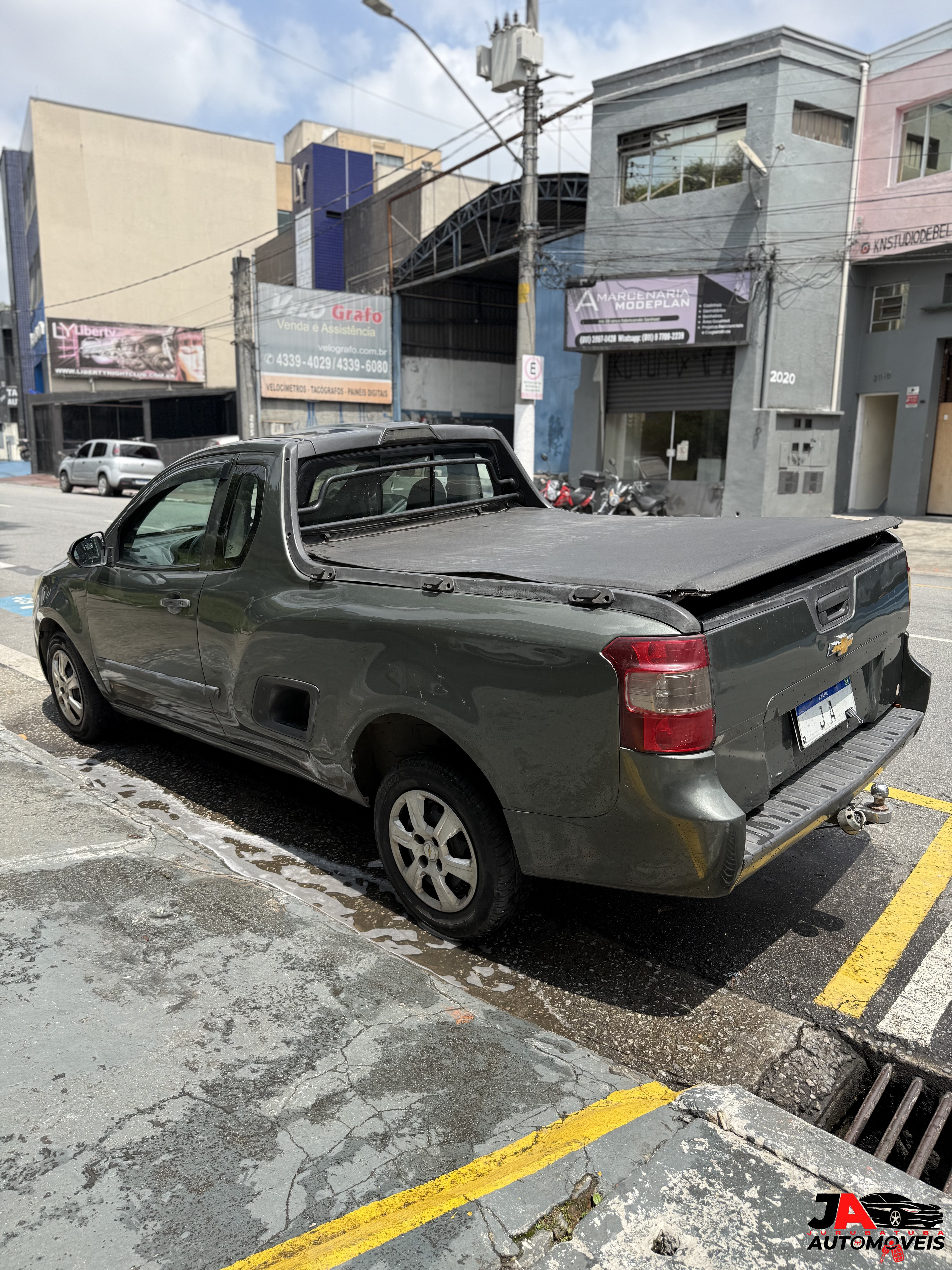 Chevrolet Montana LS