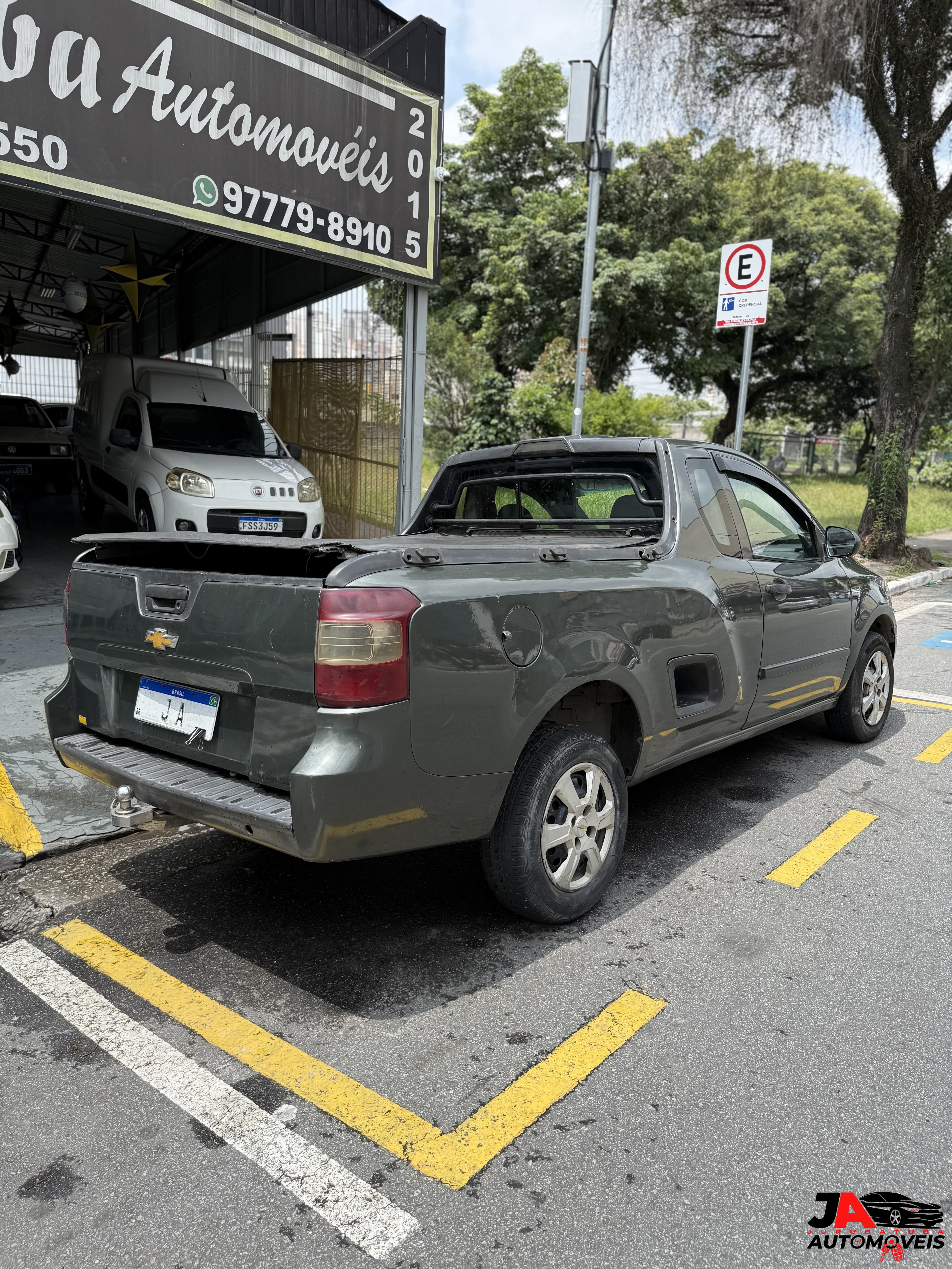Chevrolet Montana LS